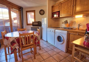 Appartement cosy au pied des pistes avec wifi et parking - FR-1-505-102