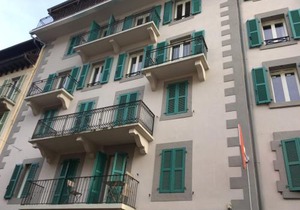 Appartement rénové à Chamonix, balcon, parking - FR-1-507-37