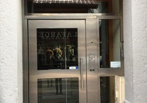 Appartement rénové à Chamonix, balcon, parking - FR-1-507-37
