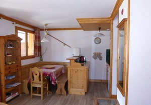 Beautiful apartment in Pralognan center with parking