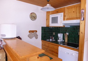 Beautiful apartment in Pralognan center with parking