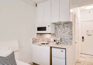 Best Beach Location | Wi-Fi, TV & Amenities