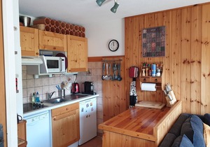 CHANTEMERLE: 2-level, 4 BR/2BA, equipped, wifi, 7 min to ski lifts