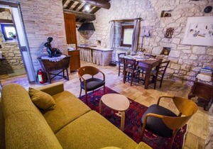 Charming Apartment in Abbateggio with Mountain View, 60 m²