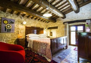 Charming Apartment in Abbateggio with Mountain View, 60 m²