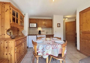 Cozy apartment near center - 5 guests