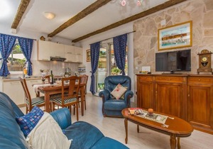 Dubrovnik Chalets - Four Bedroom Holiday Home with Swimming Pool