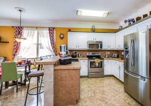 EV 536 - 4 Bed 2 Bath Home with Screened-In Pool
