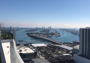 Lovely 2 bedroom condo in central Miami!