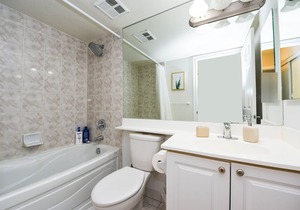 Luxurious 2BR & 2BTH in Mississauga Downtown in Mississauga