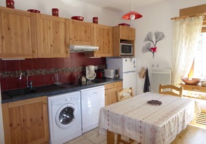 Pleasant 3-room apartment with garden, close to the center