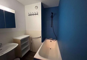Studio à Méribel, proche pistes et commerces, balcon - FR-1-180-553