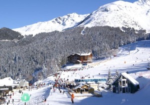 Studio cabine 24m² au pied des pistes avec balcon - FR-1-557-115