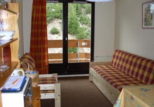 Studio cabine proche pistes, balcon, casier à skis, parking gratuit - FR-1-557A-21