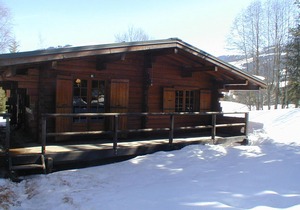 Sunny 2-bedroom chalet in Megève, near slopes