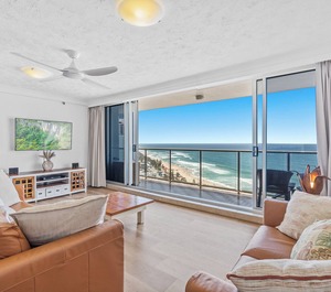 Chevron Renaissance Surfers Paradise 