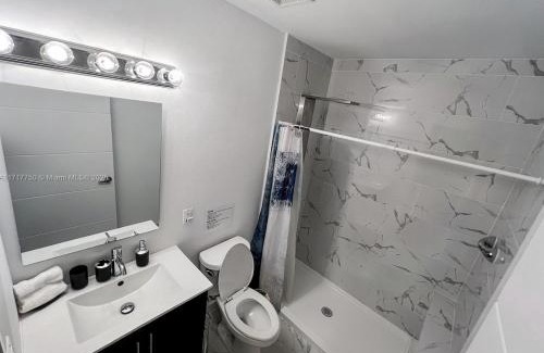 Naranja Apartment | 3BR Townhouse, Miami and the Keys