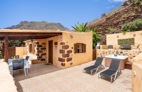Santa Cruz de Tenerife House | 45 m² House ∙ 1 bedroom ∙ 3 guests