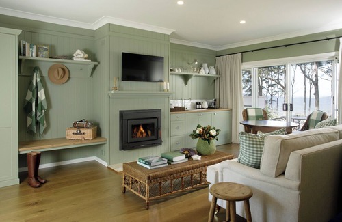 Mount Tamborine Bed & Breakfast | Verandah House Country Estate