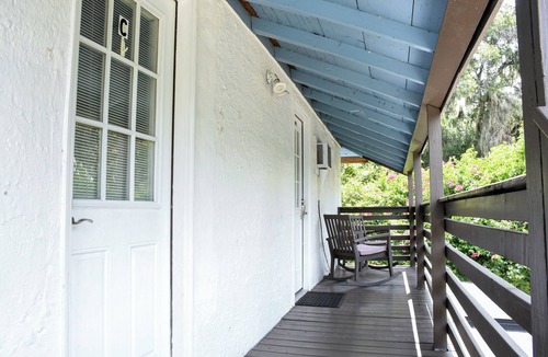 Winter Haven Apartment | 1-bedroom Apartment C near Hospitals/Legoland/Chain of Lakes