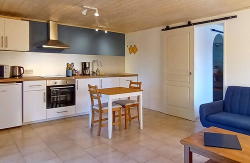 Besse-sur-Issole House | 1 bedroom nice home in Besse sur Issole