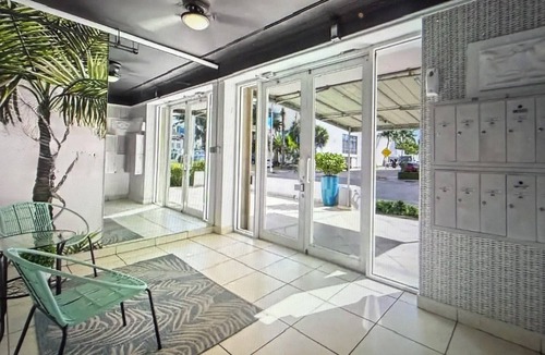 Mid Beach Condo | 1 BR on Collins Ave. steps away from the BEACH