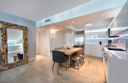 South Beach Apartment | 1 Homes Vacation Rentals by LMC