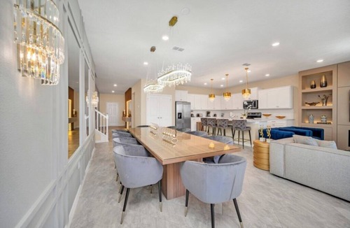 Davenport Villa | 10 BED | 8 BATH Villa Gameroom & Pool