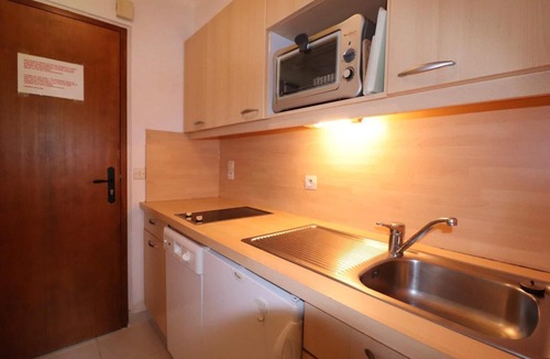 Meribel-Mottaret Apartment | 150m from resort center, 1st floor, balcony, 27m², Méribel-Mottaret