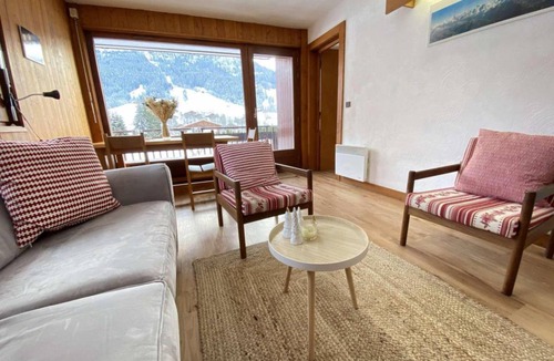 Praz-sur-Arly Apartment | 1st floor, view open, tv, ski locker, 41m², Praz sur Arly