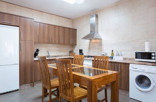 La Matanza de Acentejo Apartment | 2 Bedrooms, Mountain View, HEATED POOL, Heating, Terrace, Free Wifi (5)