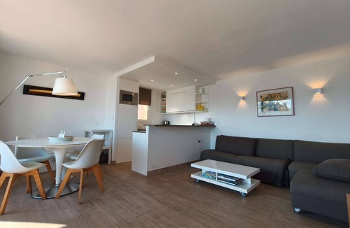 Port Cogolin Apartment | 2 bedroom apartment overlooking the marina with a sea view