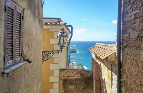 Castellabate Historic Centre Apartment | 2 bedroom nice apartment in Castellabate