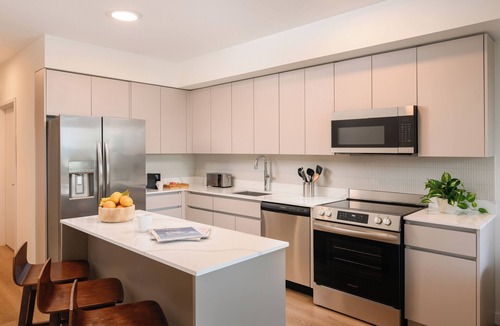 Midtown Apartment | 2 Bedroom Suite w/Balcony, Pool | Edgewater Stay