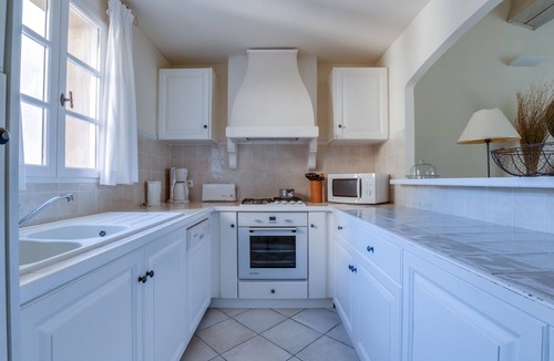 La Motte House | 2 BEDROOM TOWNHOUSE WITH GARDEN (N°563)