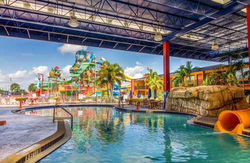 Celebration Hotel | 2 Queens Near Walt Disney World Resort