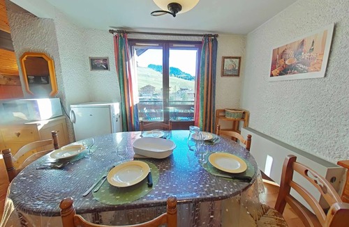Le Chinaillon Apartment | 2-room apartment sleeps 6 near slopes