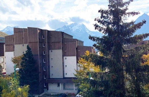 Mont-de-Lans Apartment | 2-room apartment at the foot of the slopes, pets allowed, Les Deux Alpes