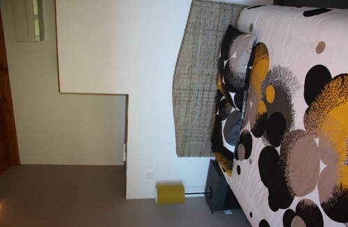 Pignans Apartment | 2-ROOM APARTMENT LOUBIERE