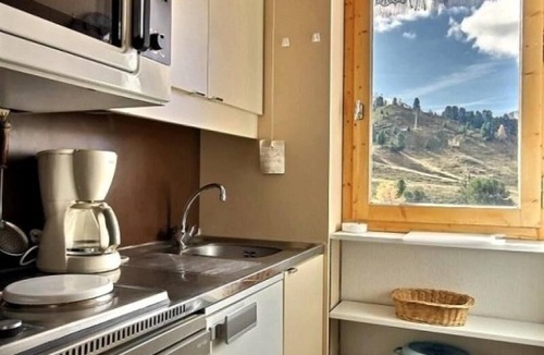 Belle Plagne Apartment | 2-room apartment with balcony at the foot of the slopes, 4 people