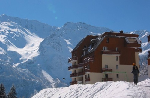 Le Pleynet Apartment | 2-room apartment with balcony, near slopes, pets allowed