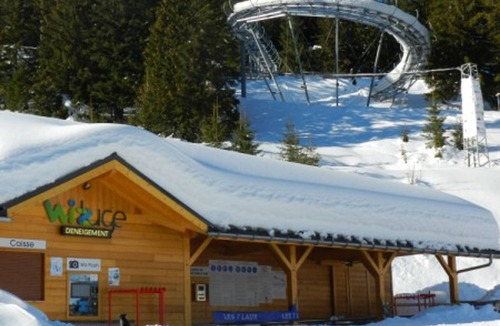 Le Pleynet Apartment | 2-room apartment with balcony, near slopes, pets allowed
