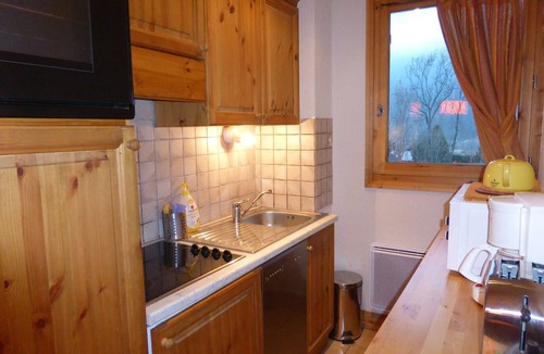 Les Houches Apartment | 2 room cabin apartment for 6, terrace, pets allowed