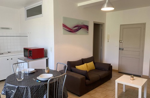 Riez Apartment | 2 Rooms in the heart of Provence