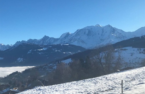 Combloux Apartment | 2 rooms with terrace view on Mt Blanc