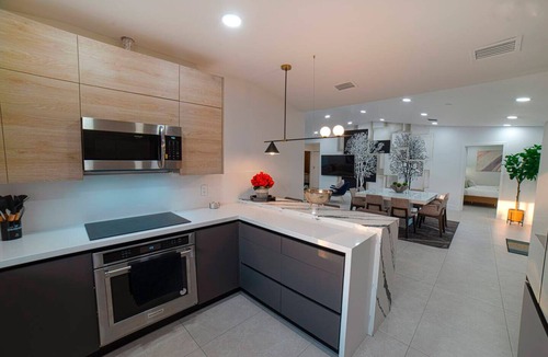 Richmond West House | +20 Cozy House/heated Pool/basketball/pool Table/kids Playground/bbq