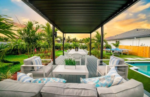 Richmond West House | +20 Cozy House/heated Pool/basketball/pool Table/kids Playground/bbq