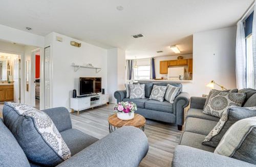 Haines City House | 20 Mi to Disney Parks: Golf Getaway w/Lanai!