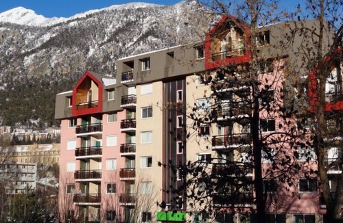 Briancon Apartment | 200m from resort center, 2nd floor, balcony, tv, ski locker, 31m², Serre Chevalier