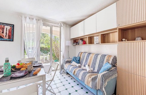 Saint-Cyr-sur-Mer House | 23 m² House ∙ 1 bedroom ∙ 4 guests
